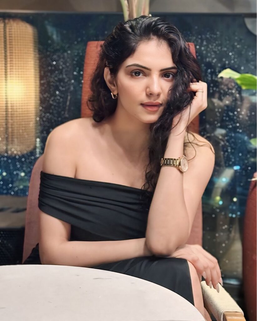 Karachi VIP Hotel Escort