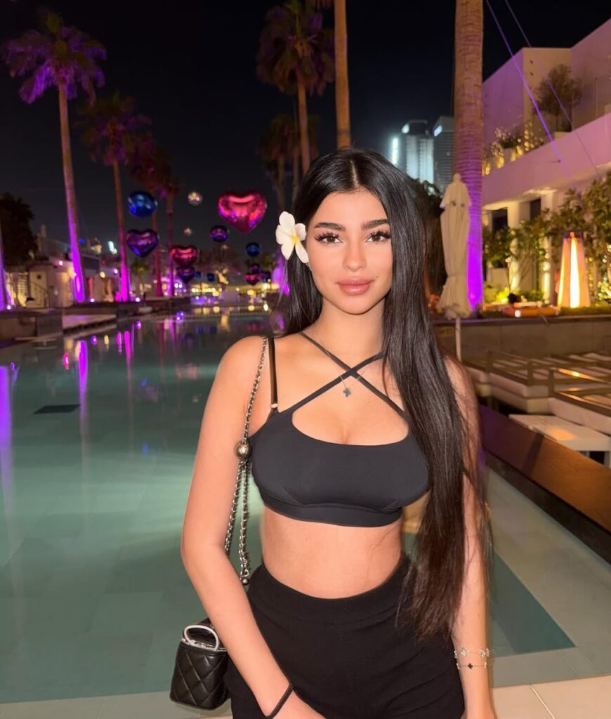Dinner Date Beautiful girl